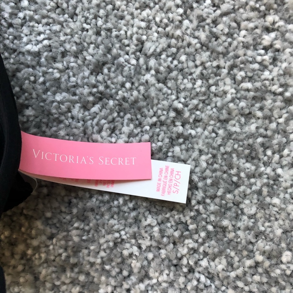 NWOT VS string triangle bikini top - Picture 4 of 4
